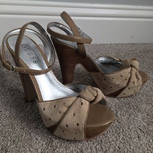 Guess 4 inch heeled sandals Size 5 1/2